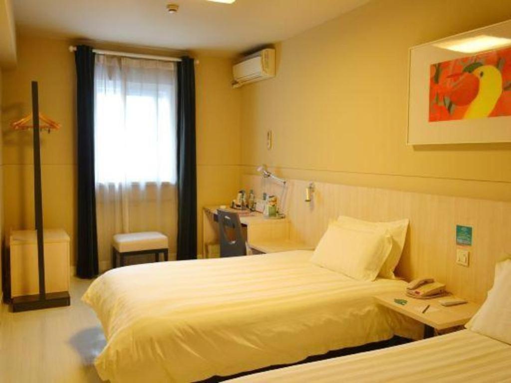 Jinjiang Tongji Hotel