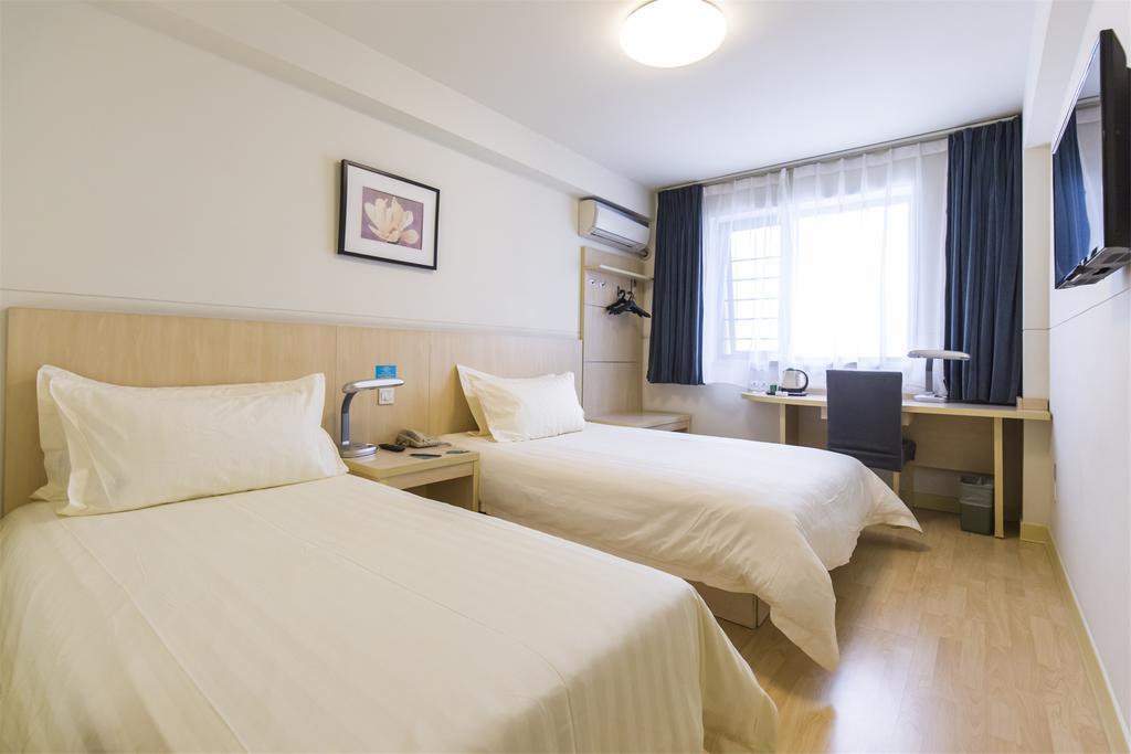 Jinjiang Tongji 3* Shanghai